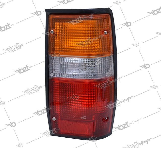 MITSUBISHI - L200 PICK-UP 90> - STOP LAMBASI SIYAH R - STOP LAMP,  BLACK R MB527102